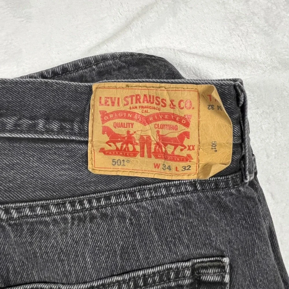 Levi's 501 R Only Jeans 32x34 Black Faded Button Fly Original Fit Straight Denim